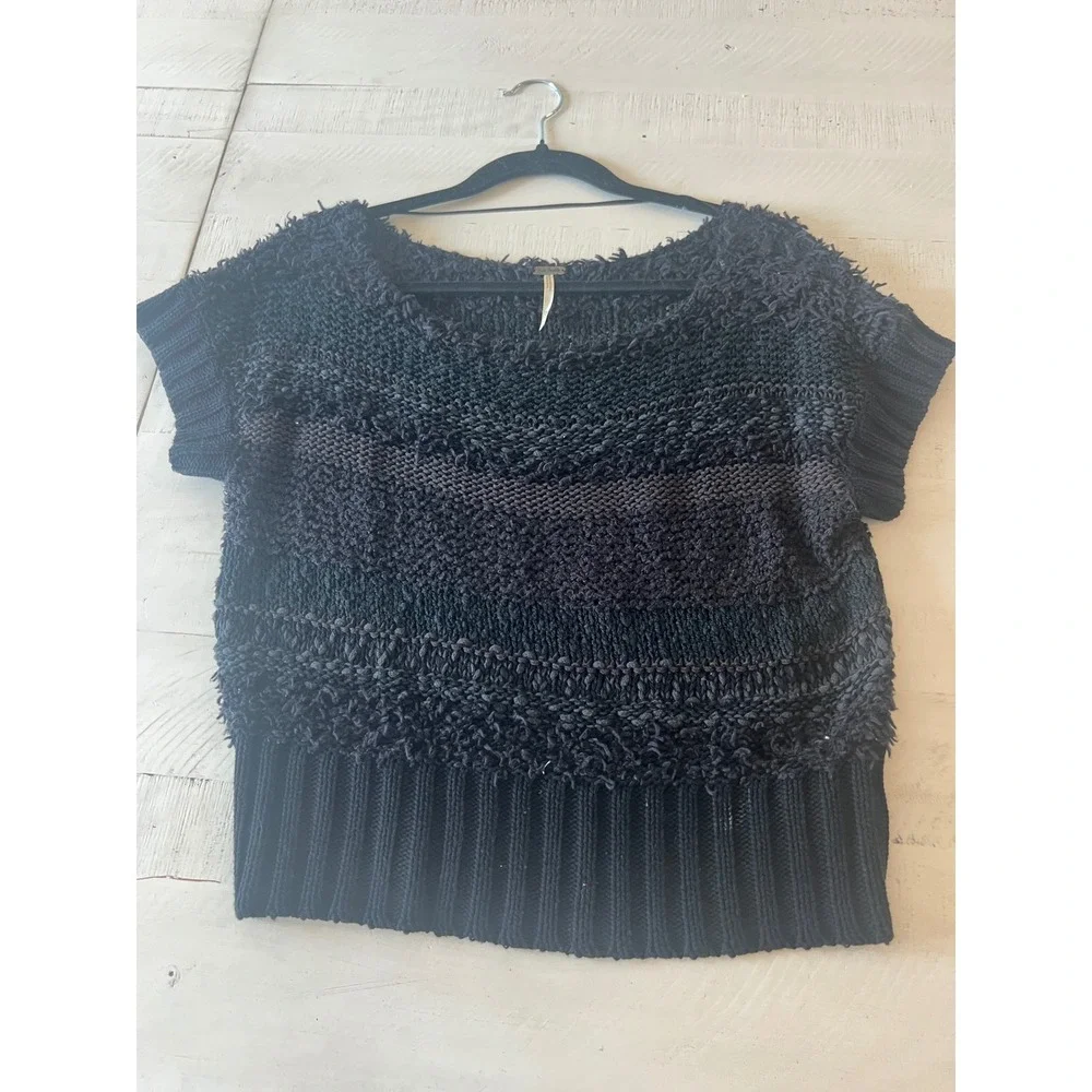 Free People Love Story Short Sleeve Pullover Sweater Size Medium